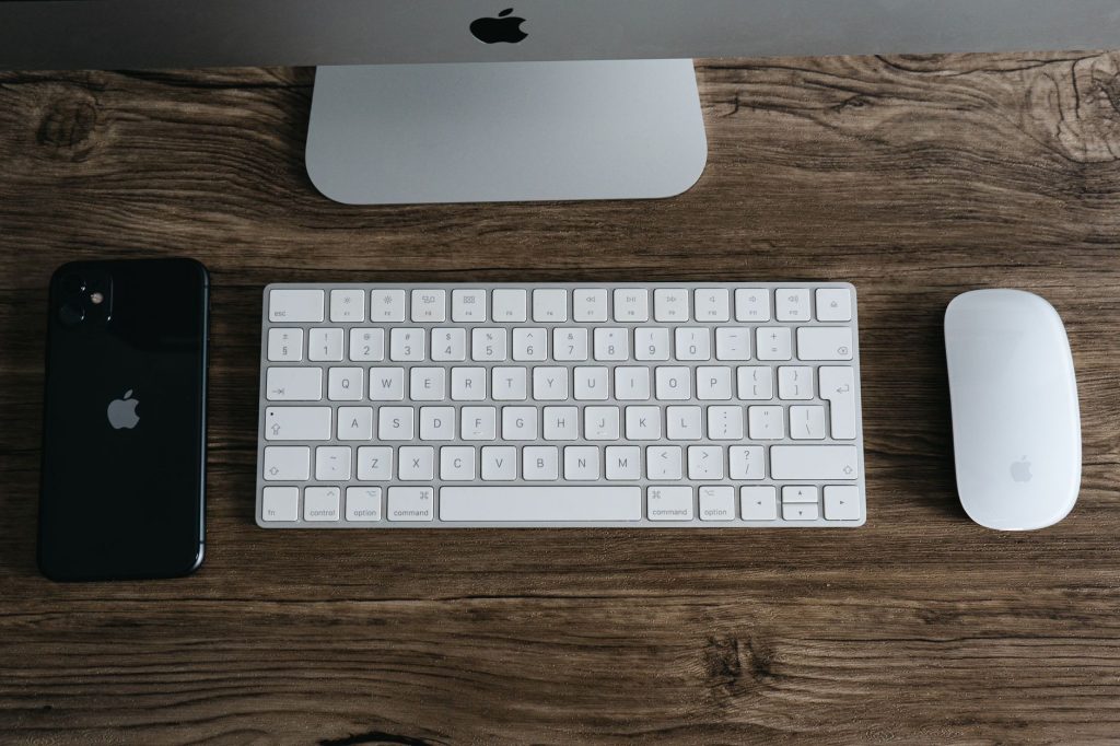 ABD Ticaret Bakanı’ndan Apple’a Çinli Bellek Çipleri Uyarısı