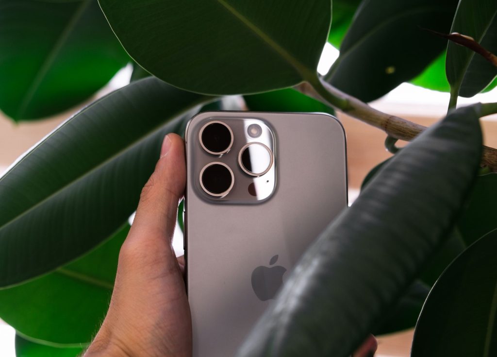 iPhone 18 Pro Max’in Pil ve Kamera Avantajları 2026