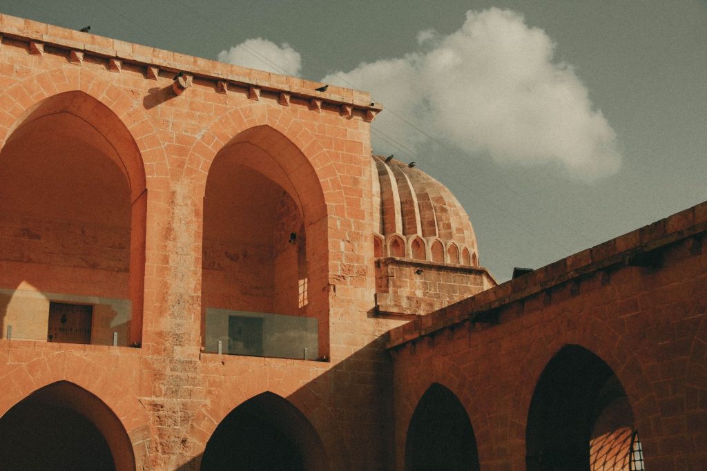 Mardin'in antik kemerleri ve taş işçiliği, Türkiye'nin tarihi mimarisi.