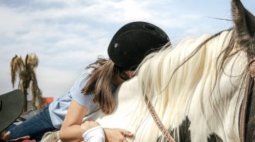 Endonezya'da Atlarla Ruhunuza Dokunan