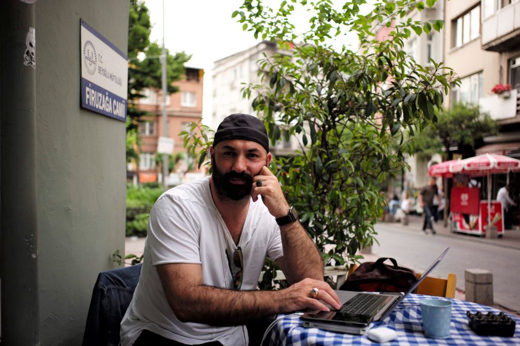 Dijital Göçebeler İçin Yeni Sosyal Dijital Göçebeler İçin Yeni Sosyal