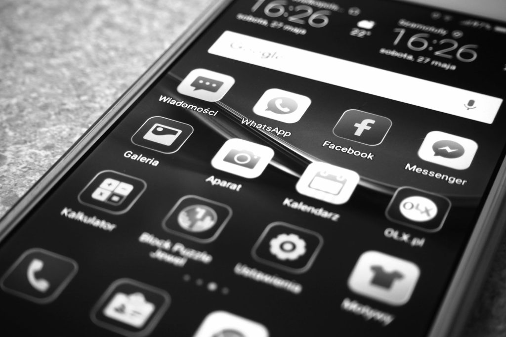 WhatsApp Sohbet Temalarına Animasyonlu