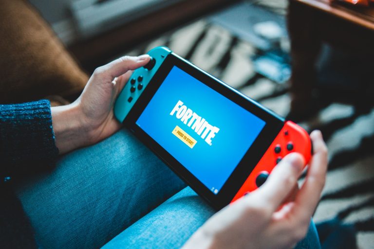 Disney’in Millennium Falcon Oyunu Fortnite Ödülleri Kazandırıyor